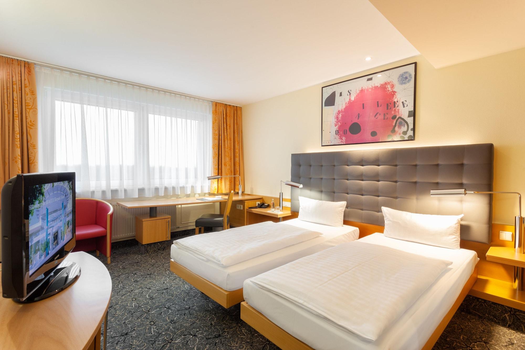 Abacus Tierpark Hotel Berlin Exterior photo
