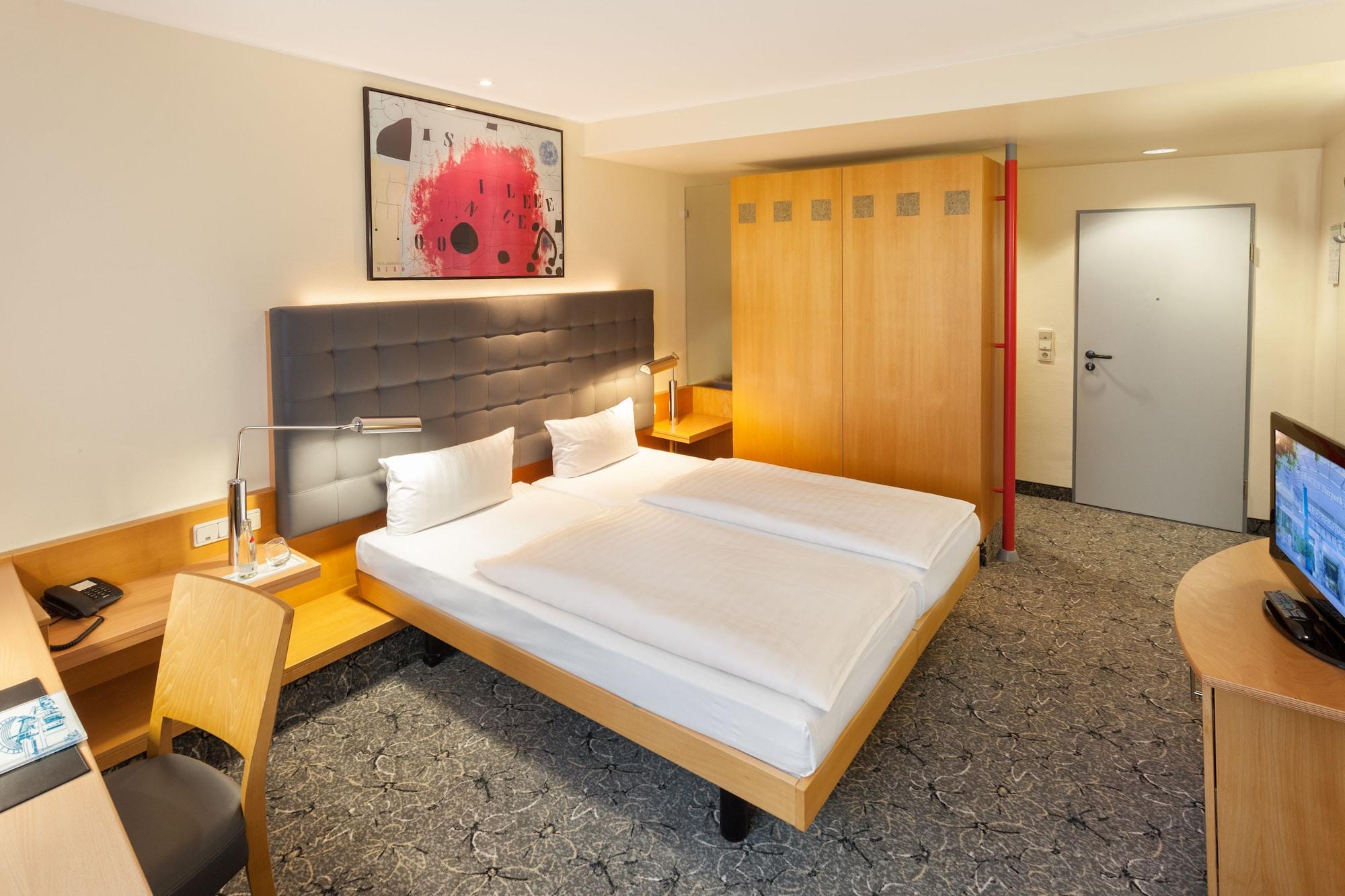 Abacus Tierpark Hotel Berlin Exterior photo