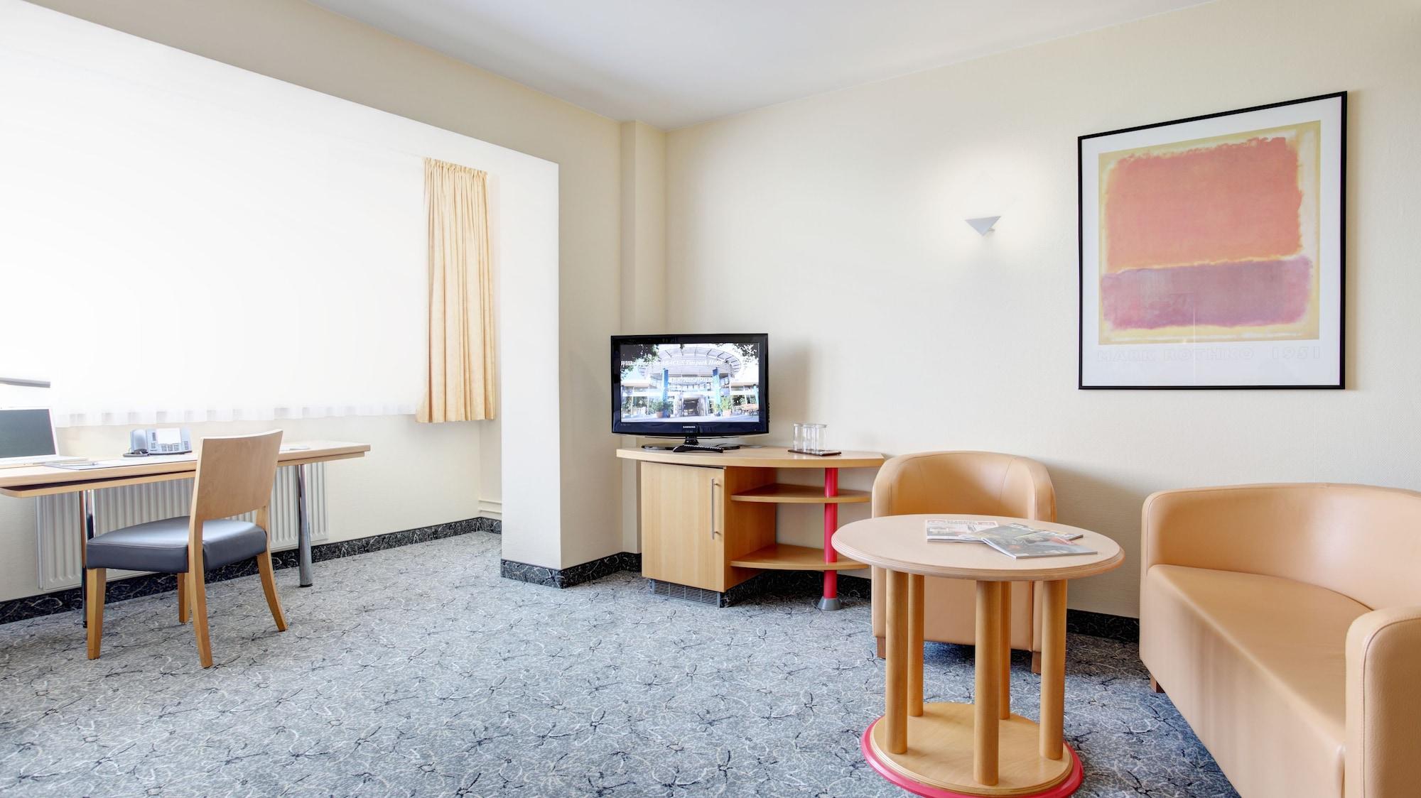 Abacus Tierpark Hotel Berlin Exterior photo