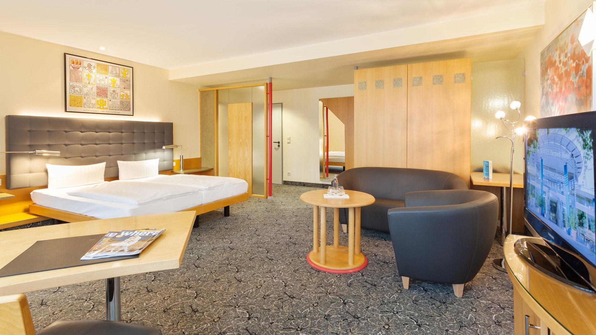 Abacus Tierpark Hotel Berlin Exterior photo