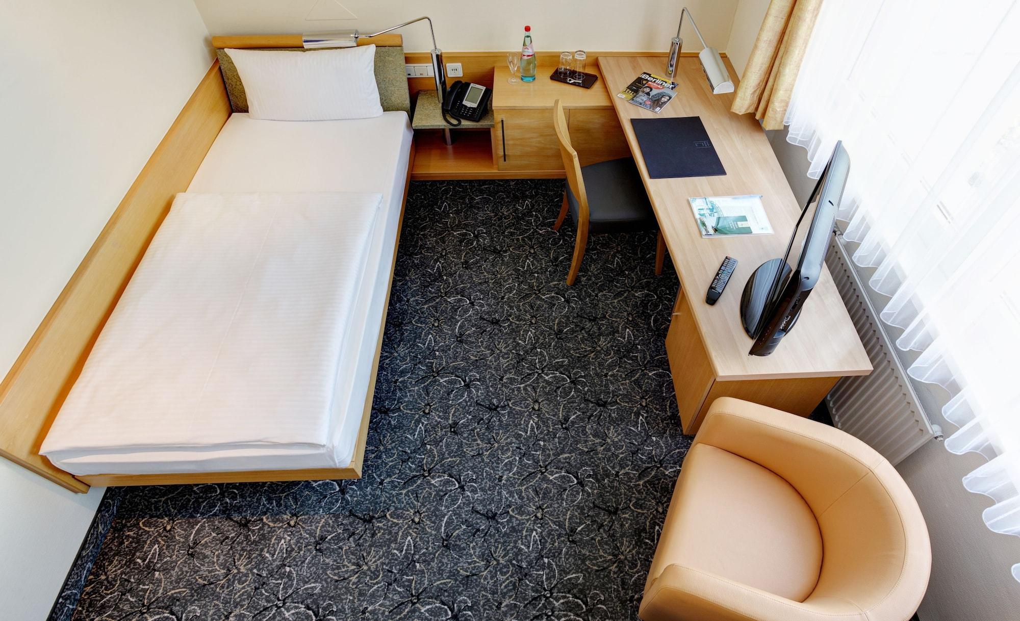 Abacus Tierpark Hotel Berlin Exterior photo