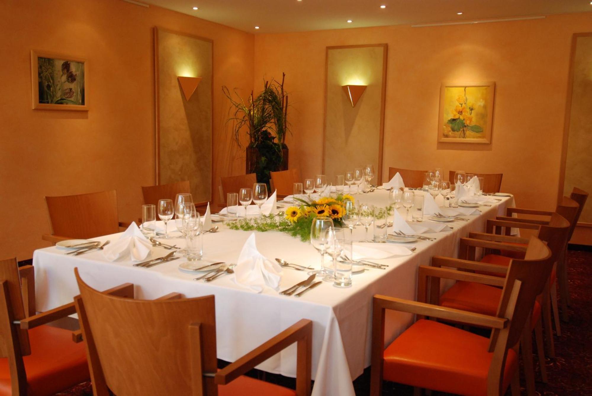 Abacus Tierpark Hotel Berlin Exterior photo