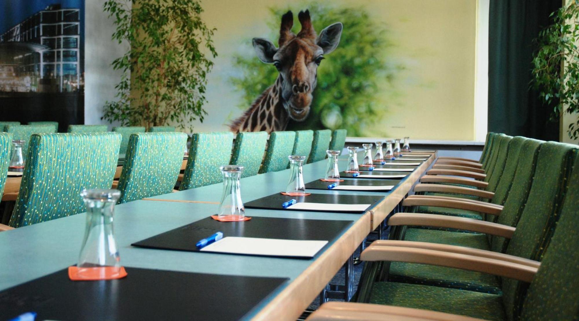 Abacus Tierpark Hotel Berlin Exterior photo