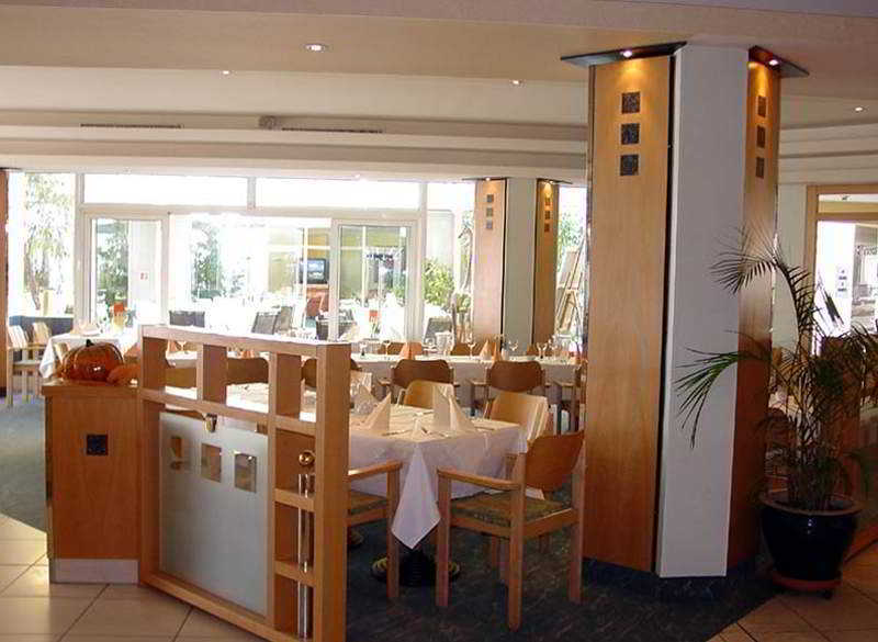 Abacus Tierpark Hotel Berlin Exterior photo