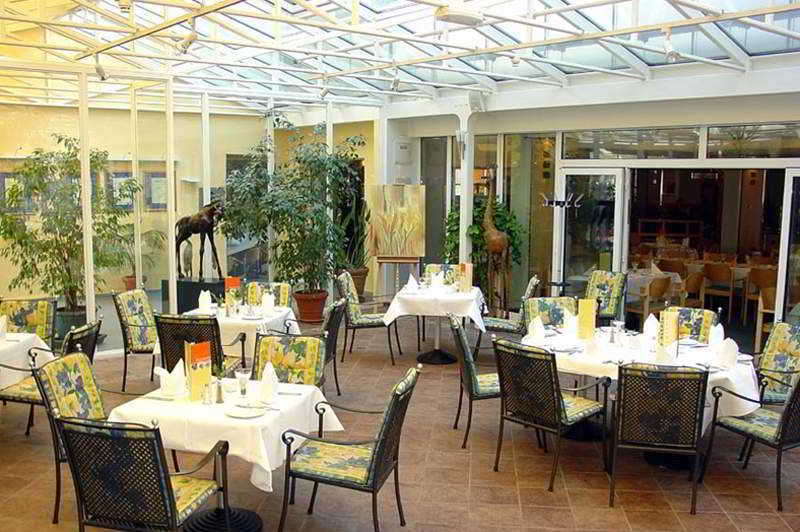 Abacus Tierpark Hotel Berlin Exterior photo
