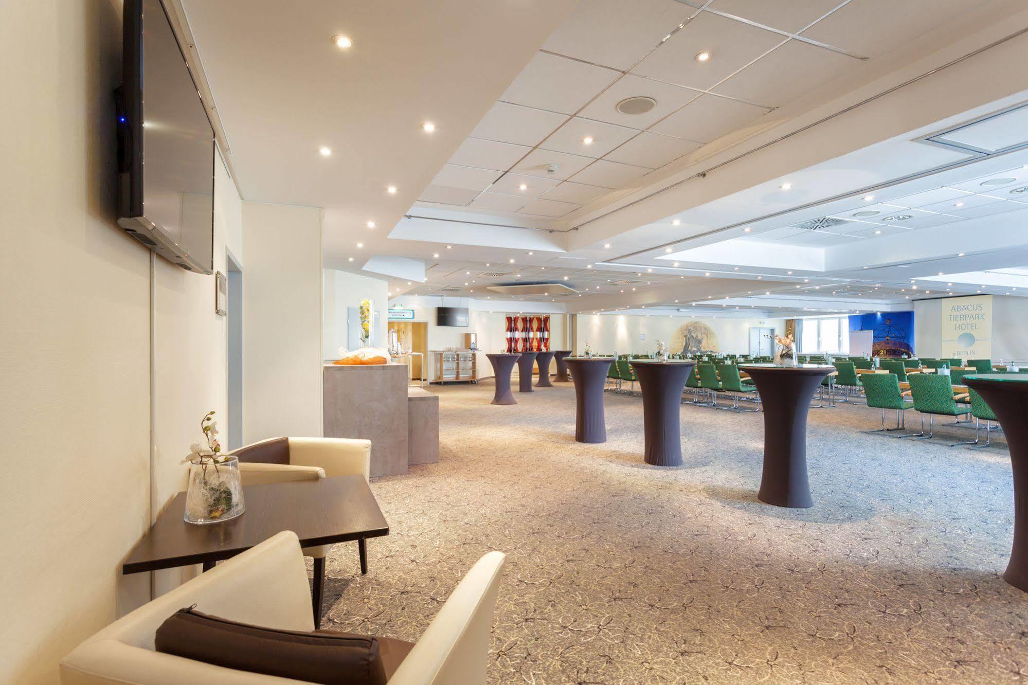 Abacus Tierpark Hotel Berlin Exterior photo