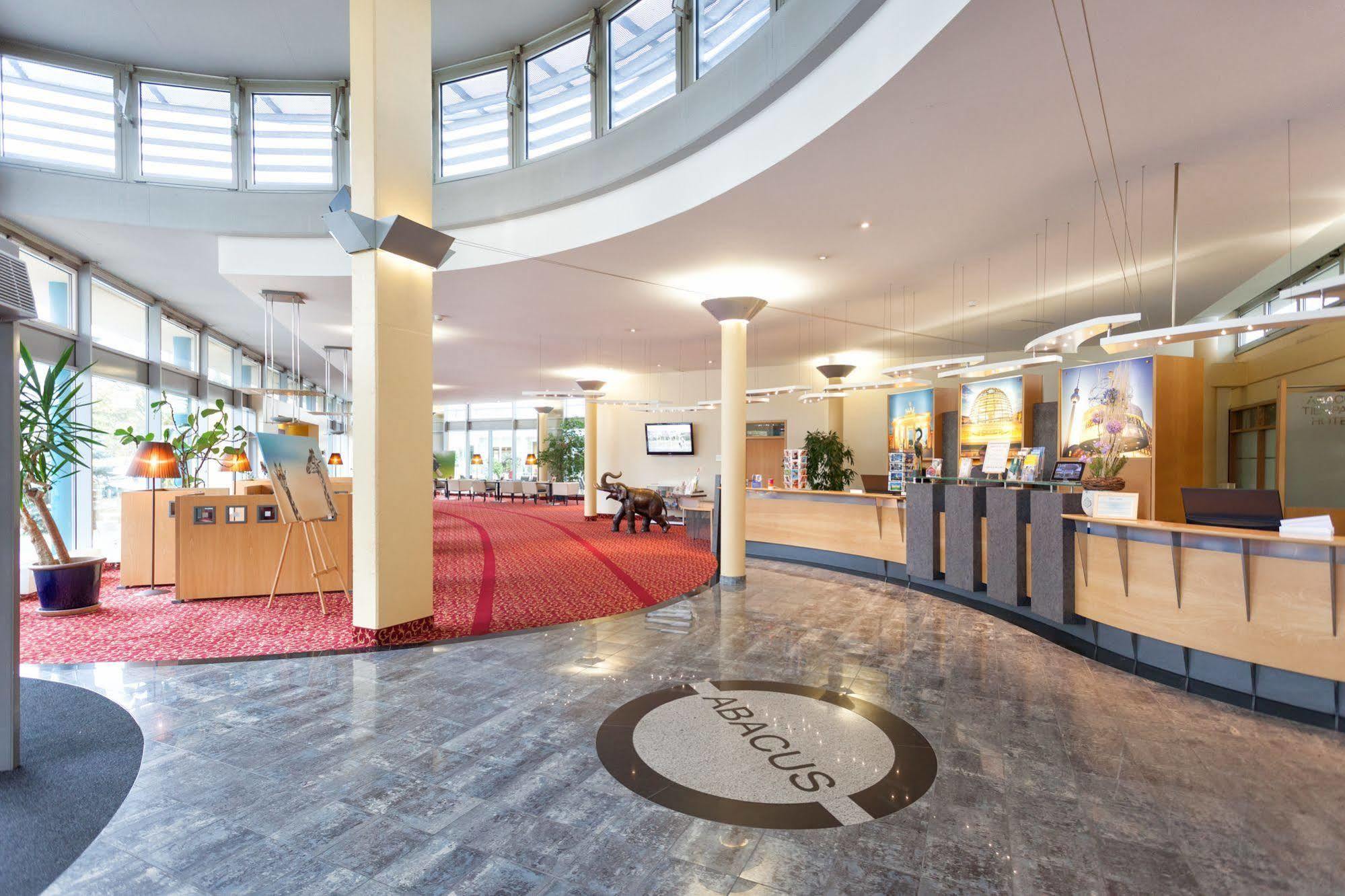 Abacus Tierpark Hotel Berlin Exterior photo