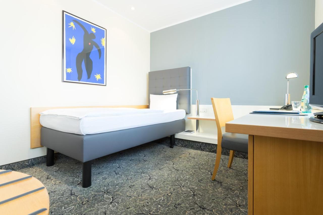 Abacus Tierpark Hotel Berlin Exterior photo