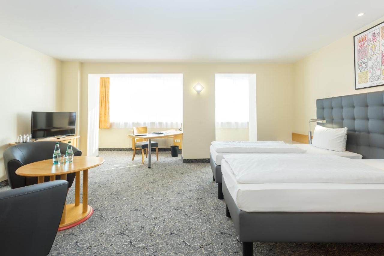 Abacus Tierpark Hotel Berlin Exterior photo