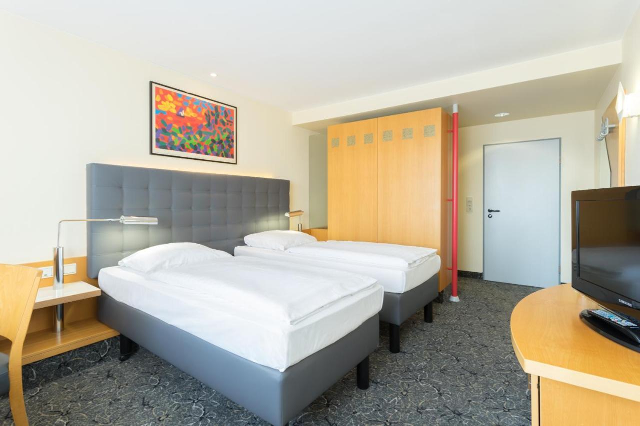 Abacus Tierpark Hotel Berlin Exterior photo